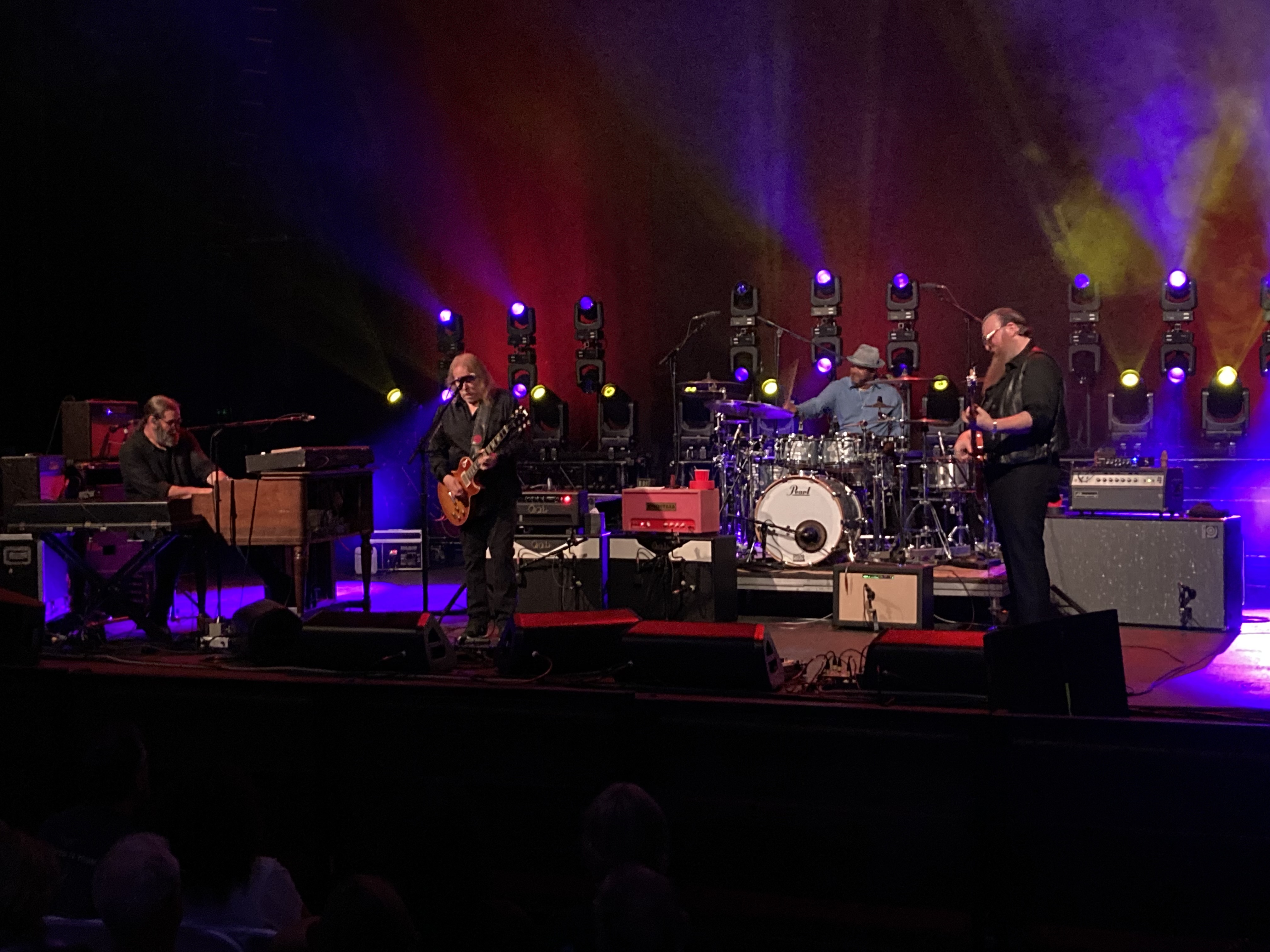 WarrenHaynesBand2025-05-10MajesticVenturaTheatreCA (6).jpg